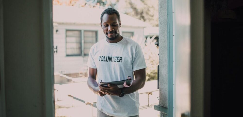 How to design a website for a nonprofit in 2026?