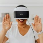 How to design for virtual reality experiences in 2026?