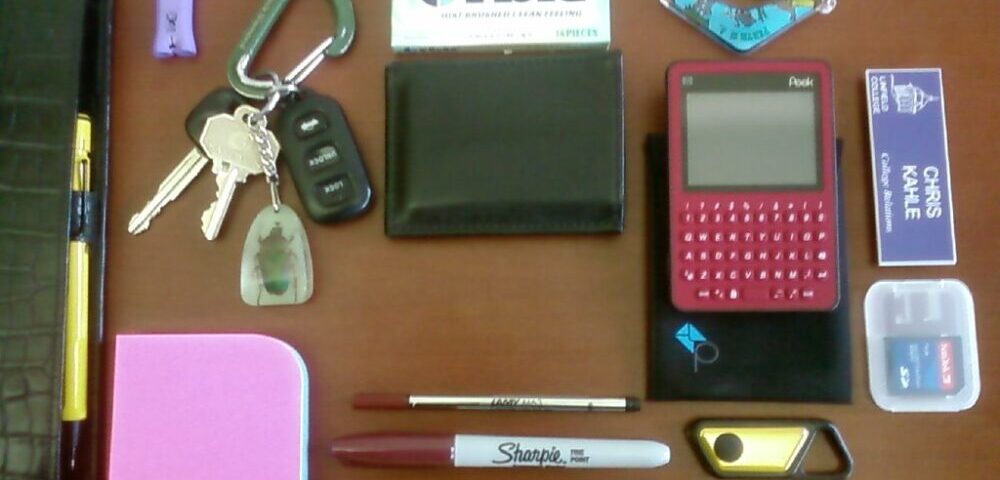 What are the best practices for designing a search bar?