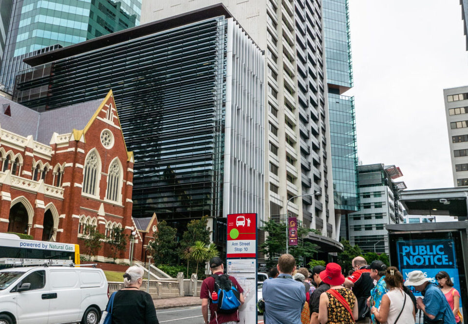 What are the color palette trends for websites in 2026?