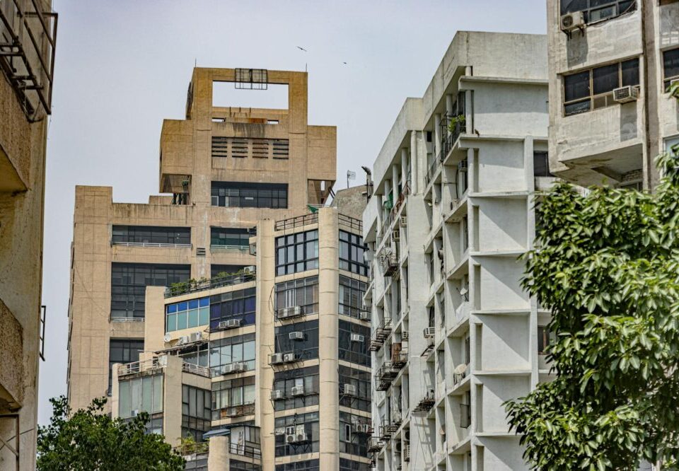 What are the latest trends in modal design for 2026?